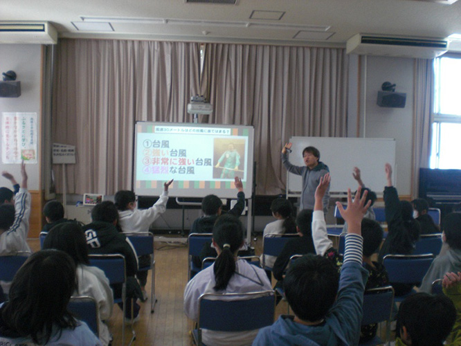 こどもエコドライブ教室
寒河江市立西根小学校